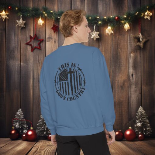 Faith Meets Comfort – ‘This is God's Country’ Sweatshirt - Image 10