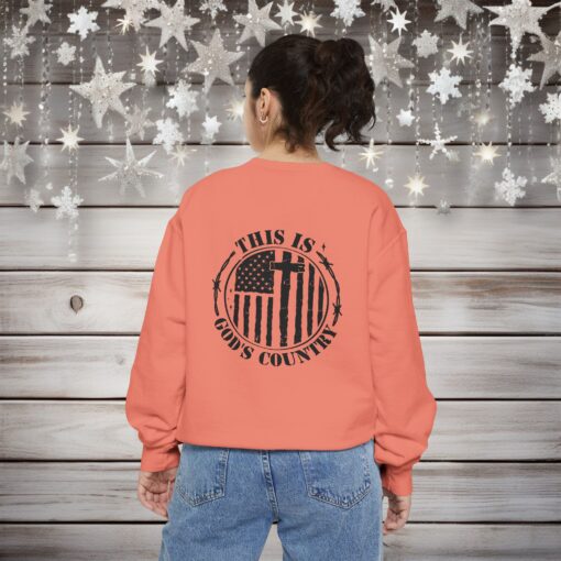 Faith Meets Comfort – ‘This is God's Country’ Sweatshirt - Image 4